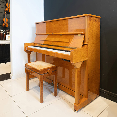 Пианино Seiler 132 Konzert SMR (BU) корень ореха,полированное, система бесшумной игры Duo Vox System Пианино Seiler 132 Konzert SMR (BU) корень ореха,полированное, система бесшумной игры Duo Vox System